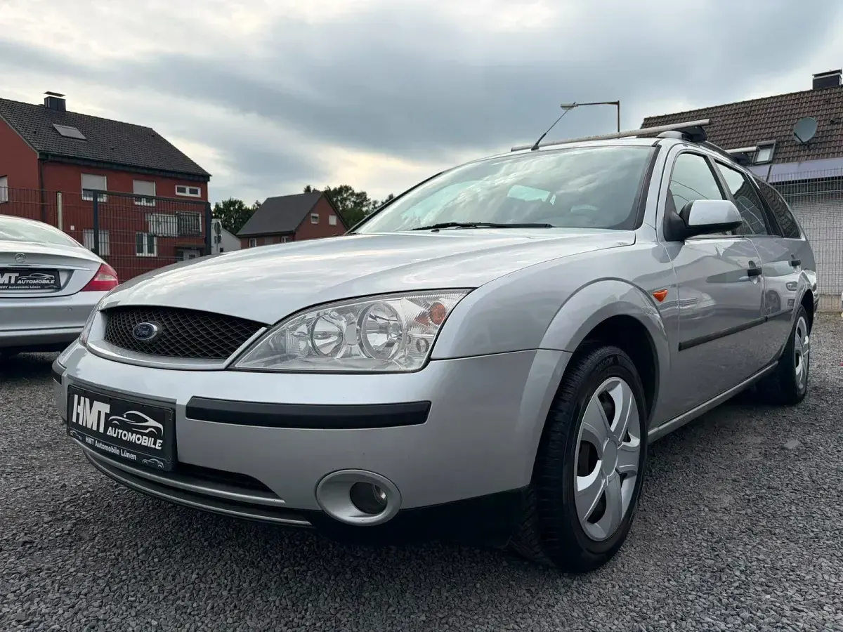 Gebraucht Ford Mondeo 110 PS (80 kW) 2001 Silber Kombi