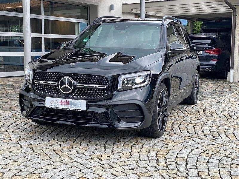 Schwarz Gebraucht 2021 Mercedes GLB220 AMG line SUV | 36.850 € (Fairer Preis) - Bild 1/4