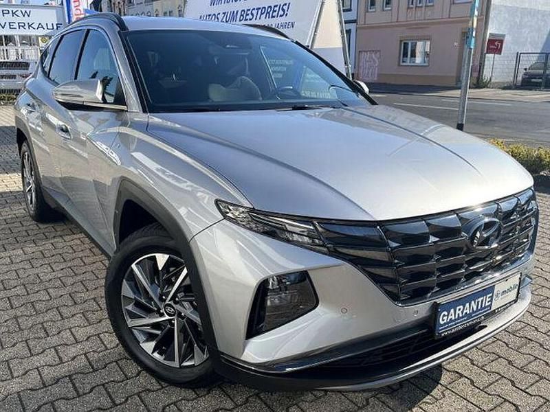 Gebraucht Hyundai Tucson Edition 30+ 150 PS (110 kW) 2023 Silber SUV