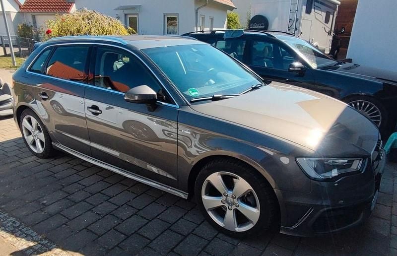 Braun Gebraucht 2014 Audi A3 S-Line Limousine | 15.500 € (Etwas zu teuer) - Bild 1/4