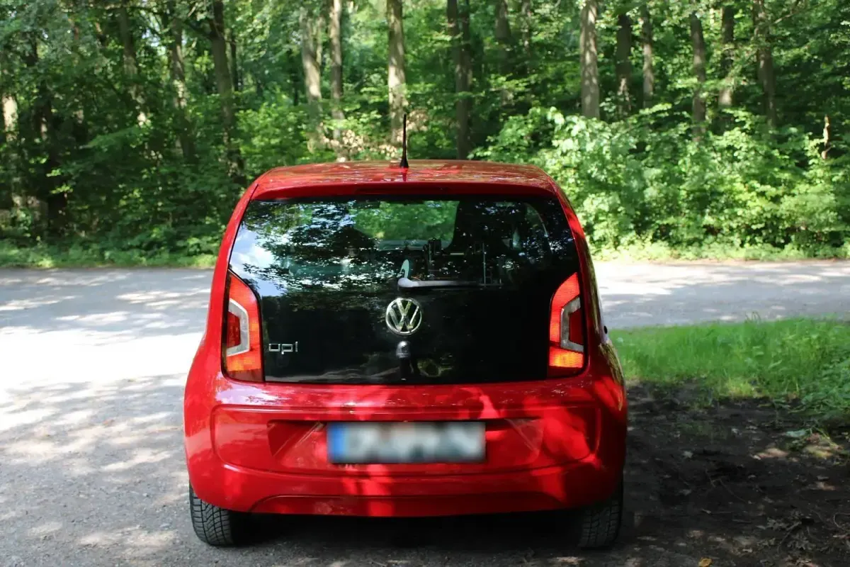 Gebraucht VW up! 60 PS (44 kW) 2015 Rot Kleinwagen