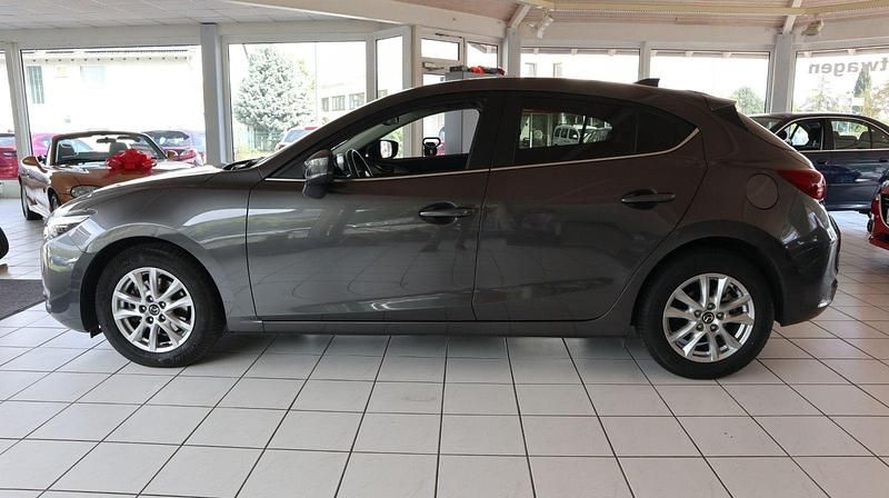 Gebraucht Mazda 3 120 PS (88 kW) 2017 Grau Limousine
