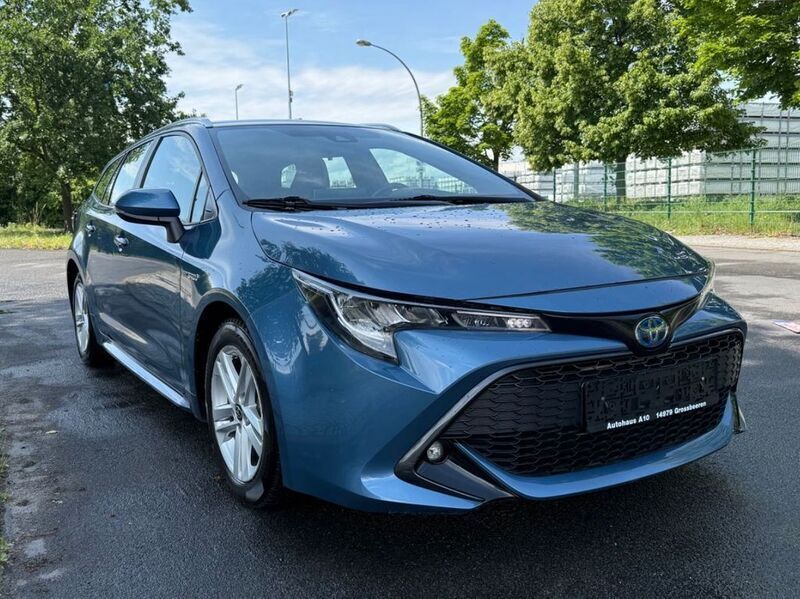 Blau Gebraucht 2021 Toyota Corolla Basis Kombi | 17.900 € (Fairer Preis) - Bild 1/4