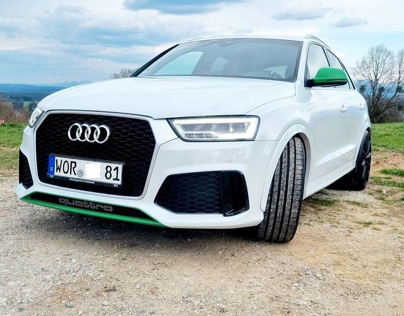 Weiß Gebraucht 2016 Audi RS Q3 Performance SUV | 31.200 € (Guter Preis) - Bild 1/4