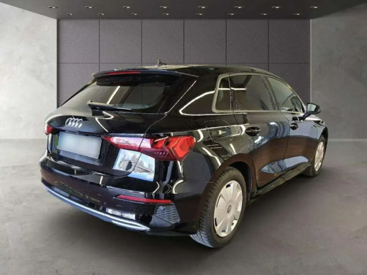 Gebraucht Audi A3 Advanced 150 PS (110 kW) 2023 Brillantschwarz Limousine