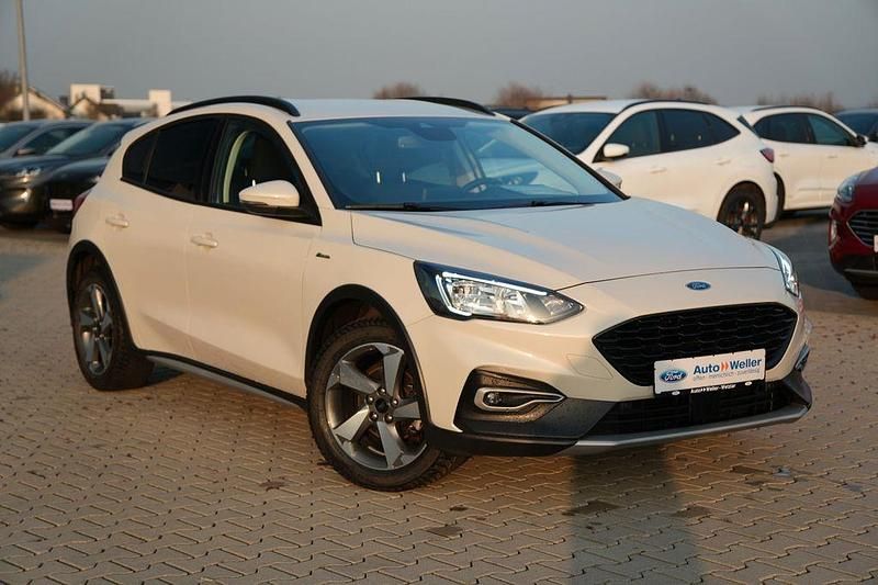 Gebraucht Ford Focus Active 155 PS (114 kW) 2021 Weiß Limousine