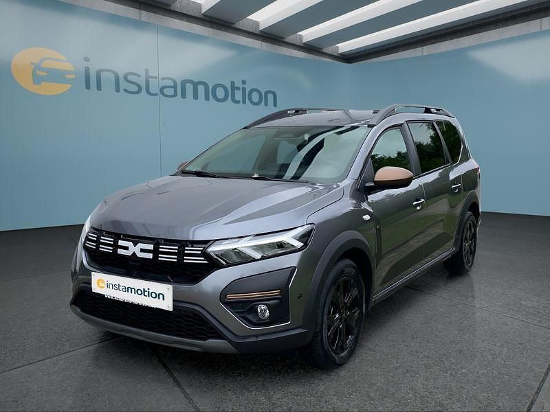 Grau Neu 2024 Dacia Jogger Van / Kleinbus | 25.049 € (Etwas zu teuer) - Bild 1/4