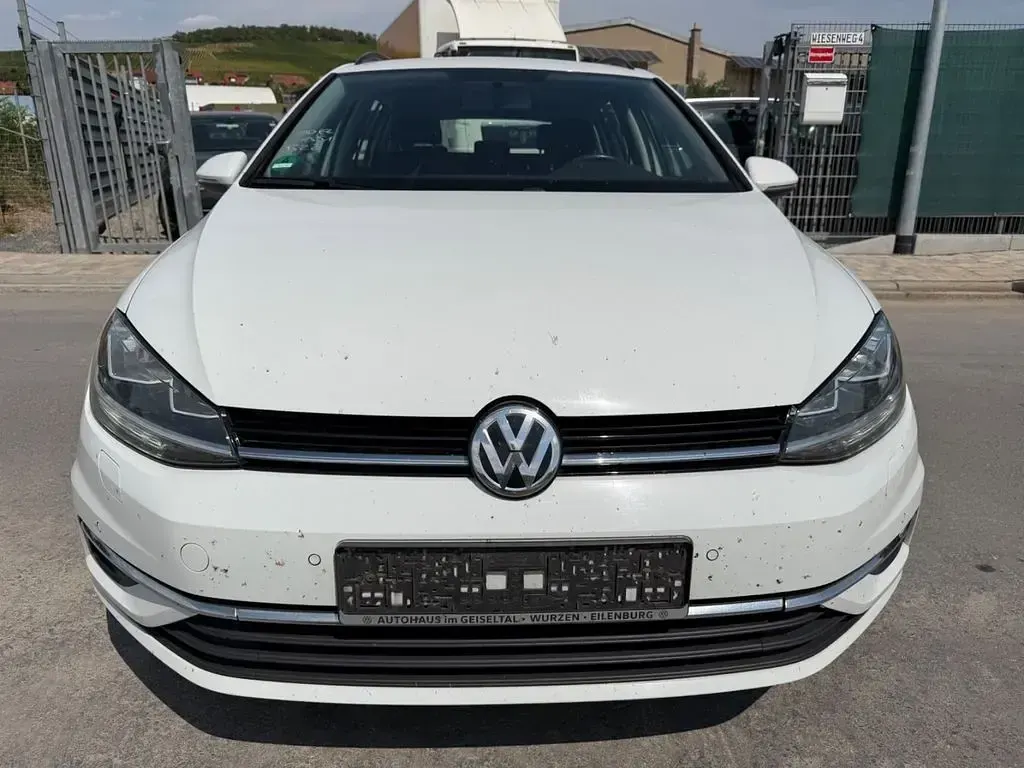 Gebraucht VW Golf VII Comfortline 116 PS (85 kW) 2020 Weiß Kombi