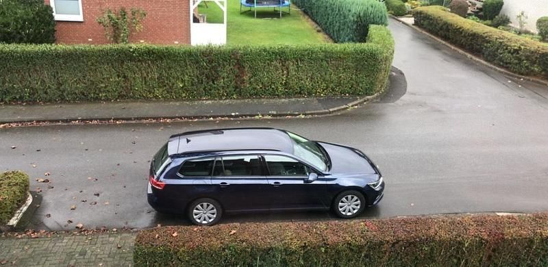 Gebraucht VW Passat 120 PS (88 kW) 2016 Blau Kombi