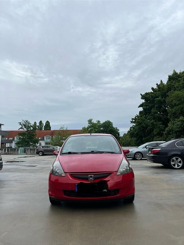 Rot Gebraucht 2007 Honda Jazz Kleinwagen | 1.500 € (Fairer Preis) - Bild 1/4