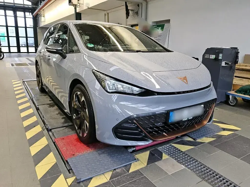 Gebraucht Cupra Born 150 kW (204 PS) 2024 Vapor grey Kleinwagen