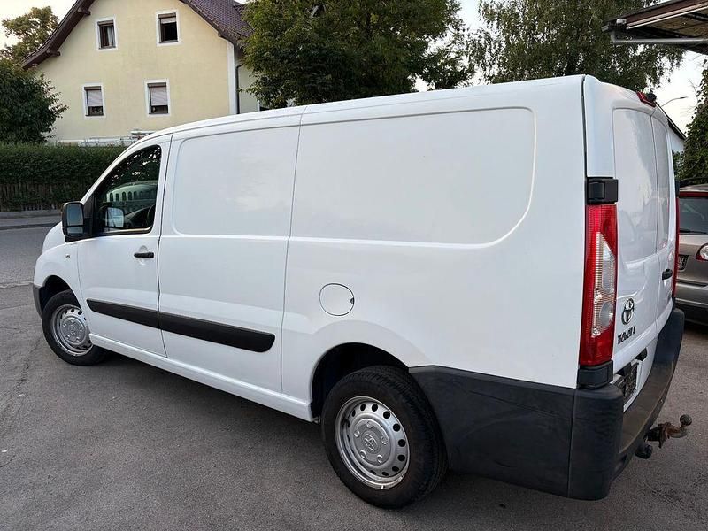Gebraucht Toyota Proace 163 PS (119 kW) 2015 Weiß Van / Kleinbus