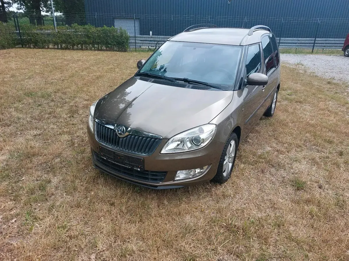 Gebraucht Skoda Roomster 86 PS (63 kW) 2013 Gold Van / Kleinbus