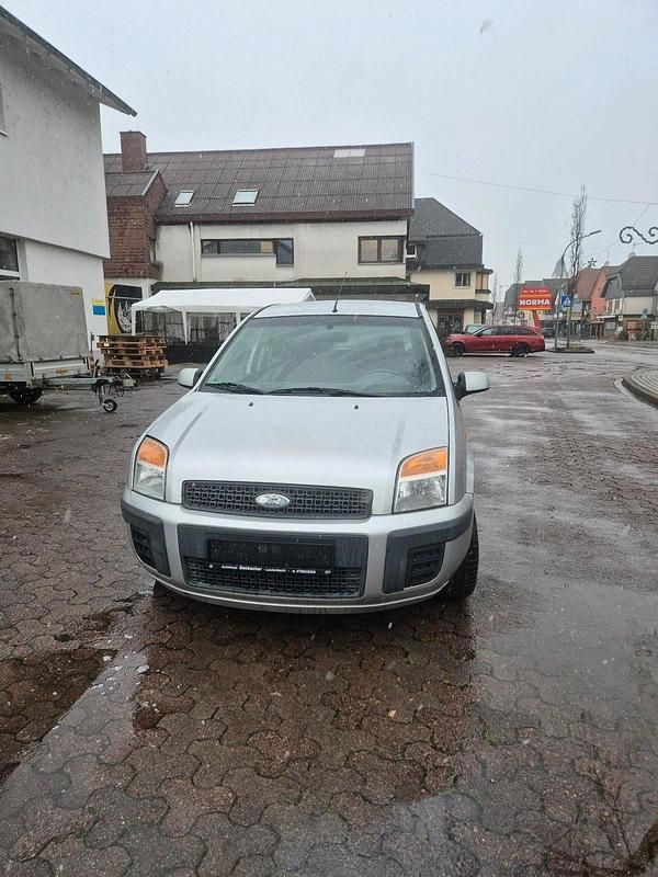 Silber Gebraucht 2008 Ford Fusion Kleinwagen | 1.850 € (Fairer Preis) - Bild 1/4