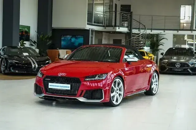 Gebraucht Audi TT RS Comfort 400 PS (294 kW) 2022 Tangorot metallic Cabrio