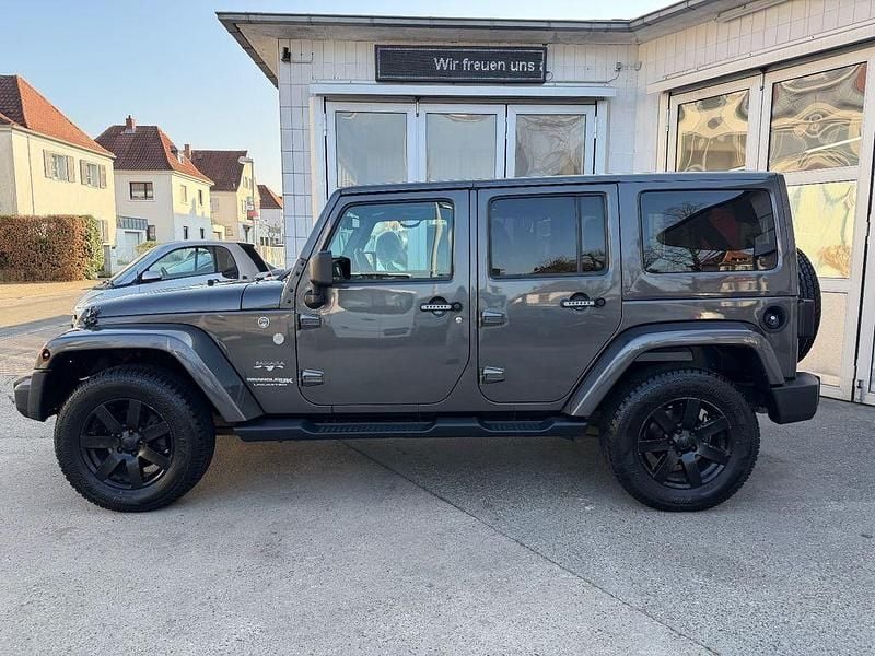 Gebraucht Jeep Wrangler Unlimited Sahara 200 PS (147 kW) 2018 Grau SUV