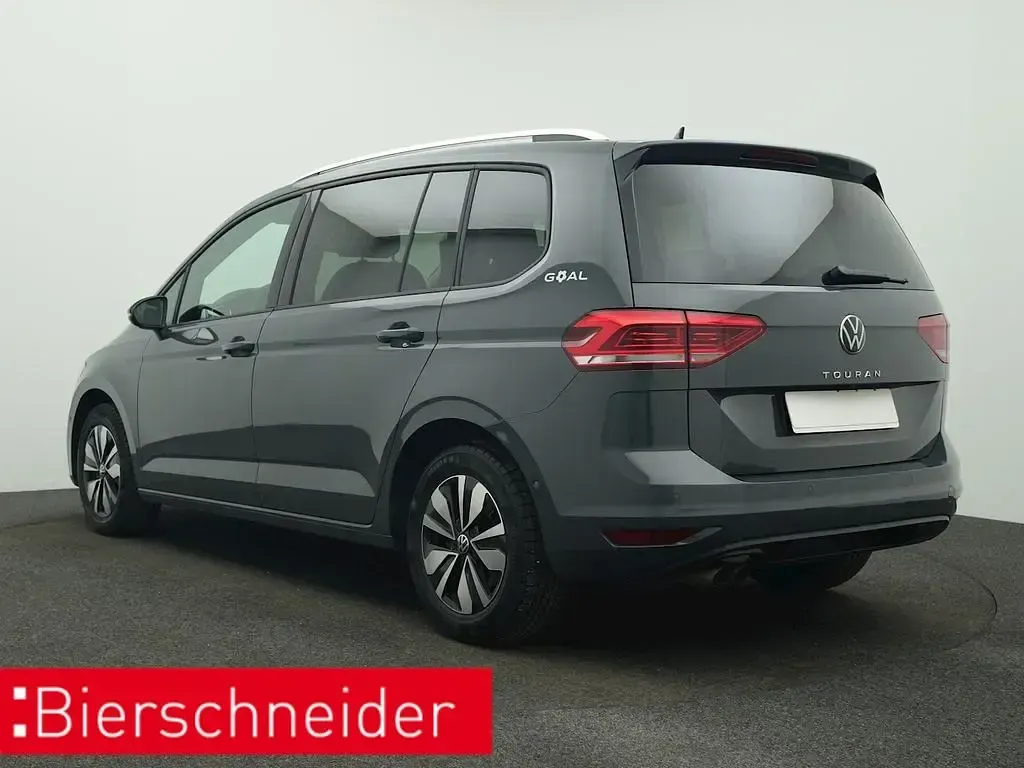 Gebraucht VW Touran Goal 150 PS (110 kW) 2025 Grau Van / Kleinbus