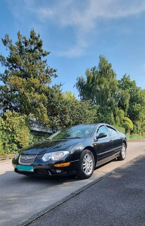 Schwarz Gebraucht 2005 Chrysler 300 Limousine | 4.000 € - Bild 1/4