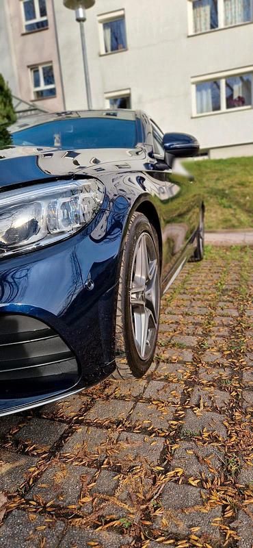 Gebraucht Mercedes C300 258 PS (189 kW) 2018 Blau Coupé