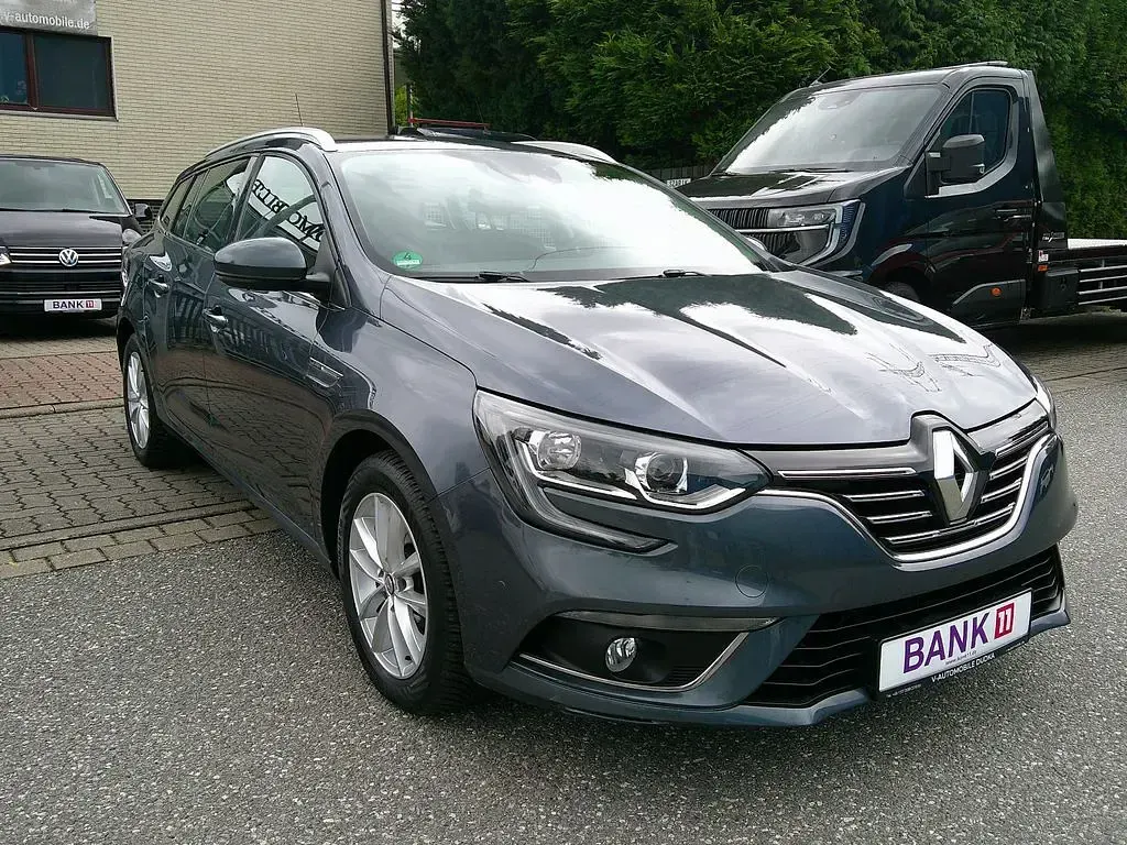 Gebraucht Renault Mégane Intens 132 PS (97 kW) 2016 Blau Limousine