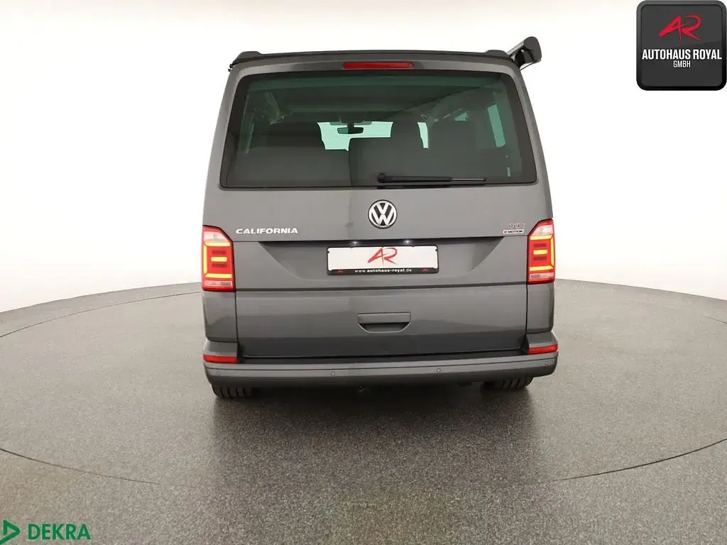 Gebraucht VW California Beach 204 PS (150 kW) 2018 Indiumgrau Van
