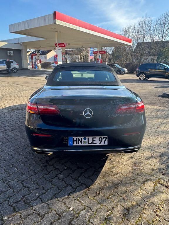 Gebraucht Mercedes E300 Avantgarde 245 PS (180 kW) 2017 Schwarz Cabrio