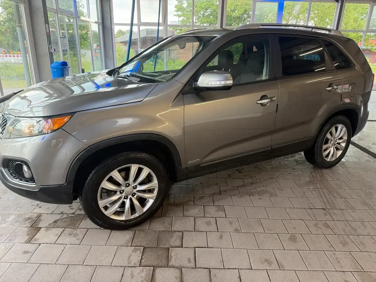 Używany Kia Sorento 197 KM (144 kW) 2010 Szary SUV