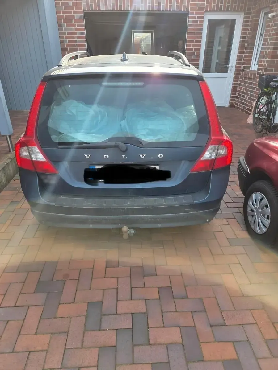 Gebraucht Volvo V70 140 PS (102 kW) 2008 Blau Kombi