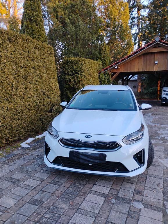 Gebraucht Kia Ceed Sportswagon 141 PS (103 kW) 2021 Weiß Kombi