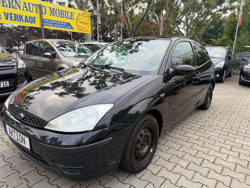 Schwarz Gebraucht 2004 Ford Focus Kleinwagen | 850 € (Guter Preis) - Bild 1/4