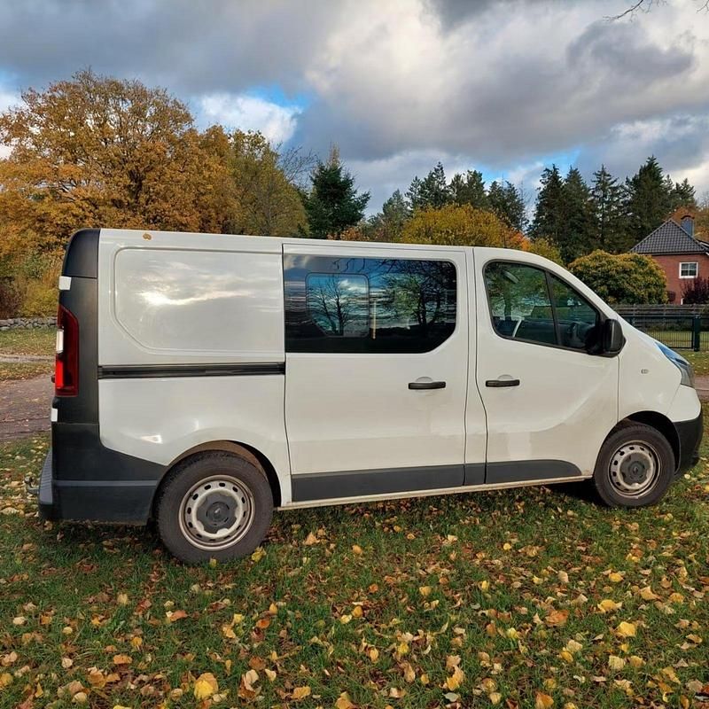 Gebraucht Renault Trafic 145 PS (106 kW) 2021 Weiß Van / Kleinbus