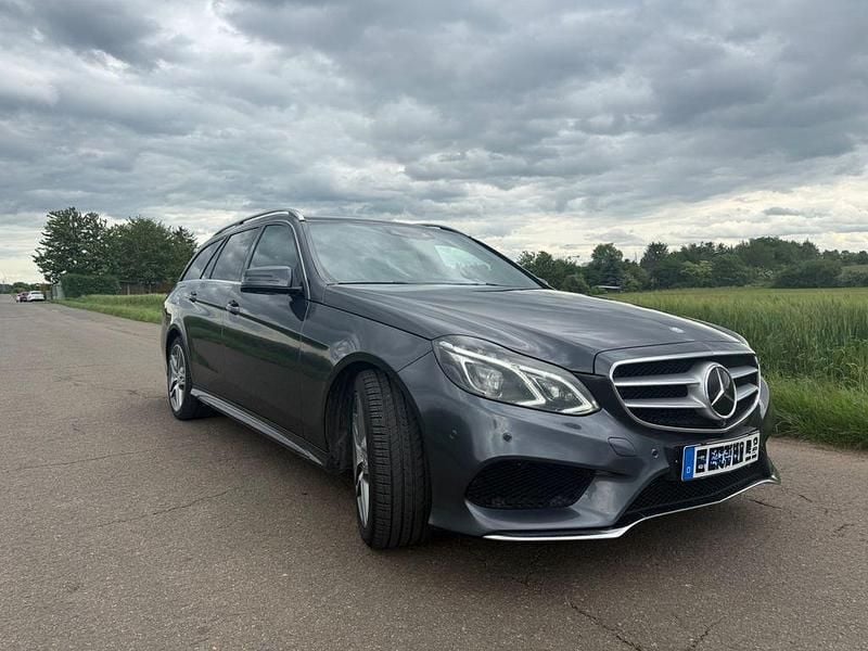 Gebraucht Mercedes E350 AMG line 258 PS (189 kW) 2016 Grau Limousine