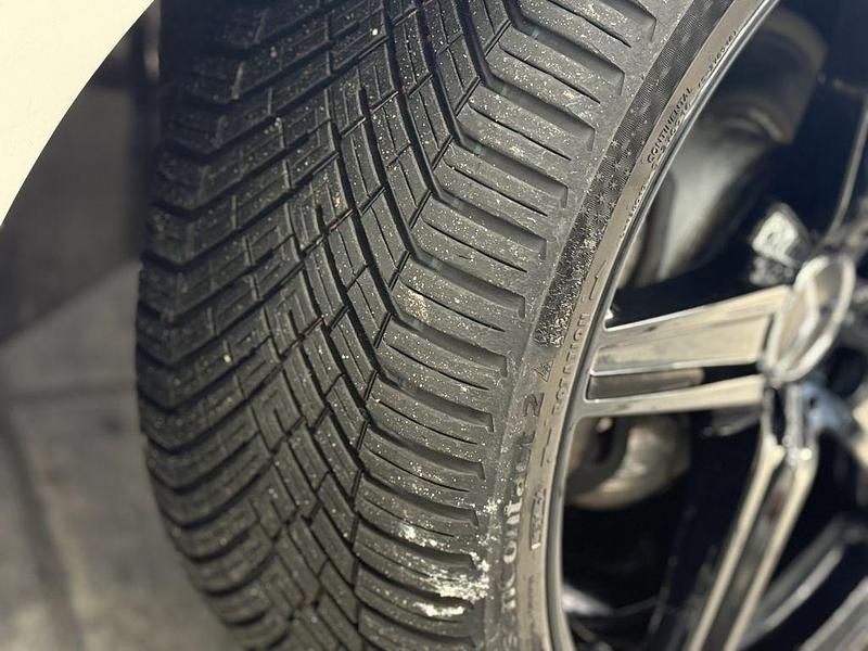 Gebraucht Mercedes E200 AMG 184 PS (135 kW) 2012 Weiß Cabrio