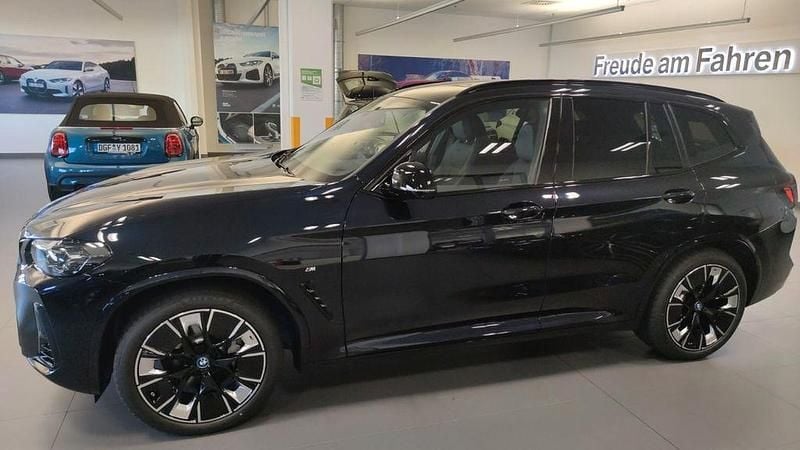 Gebraucht BMW iX3 Impressive 210 kW (286 PS) 2023 Schwarz SUV