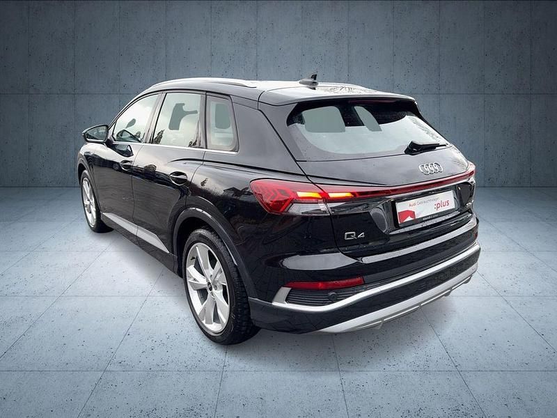 Gebraucht Audi Q4 e-tron Comfort 125 kW (170 PS) 2022 Mythosschwarz metallic SUV