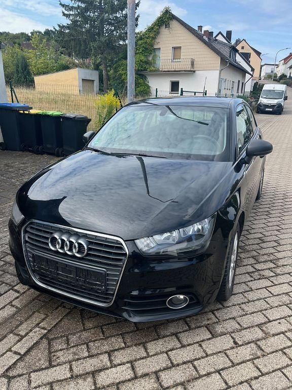 Schwarz Gebraucht 2010 Audi A1 Attraction Kleinwagen | 6.990 € (Guter Preis) - Bild 1/4