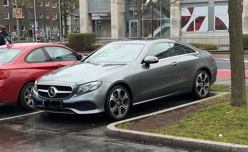 Gebraucht Mercedes E200 184 PS (135 kW) 2018 Grau Coupé