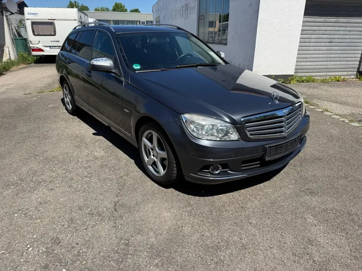 Second-hand Mercedes C220 Elegance 170 CP (125 kW) 2008 Gri Break