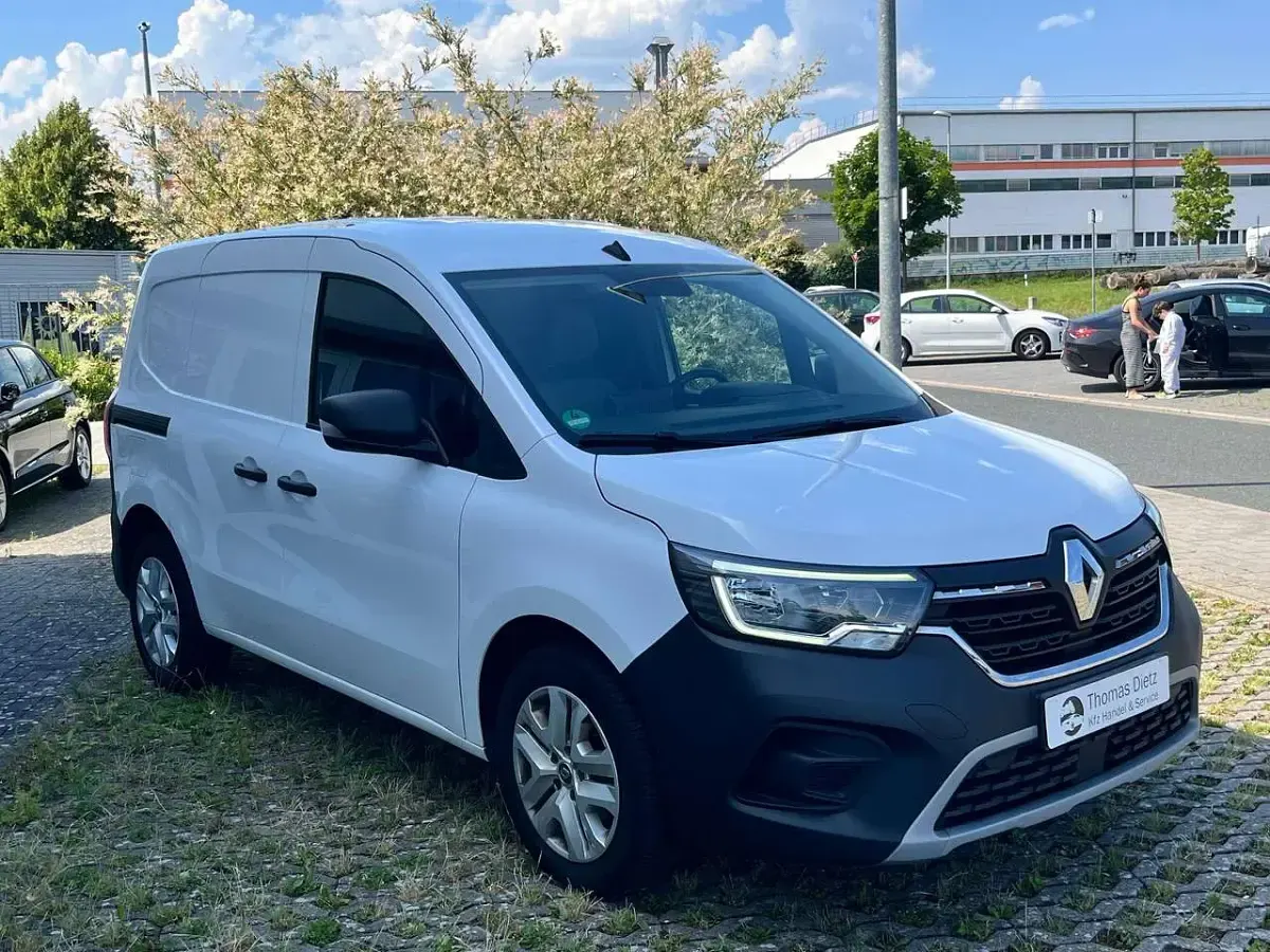 Gebraucht Renault Kangoo 95 PS (69 kW) 2022 Mineral weiss Van / Kleinbus