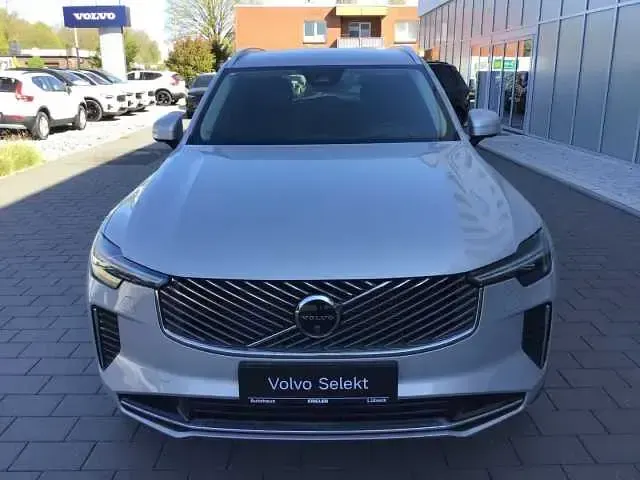 Gebraucht Volvo XC90 Plus 455 PS (334 kW) 2025 Silver dawn SUV