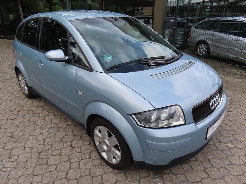 Blau Gebraucht 2002 Audi A2 Kleinwagen | 1.750 € (Fairer Preis) - Bild 1/4