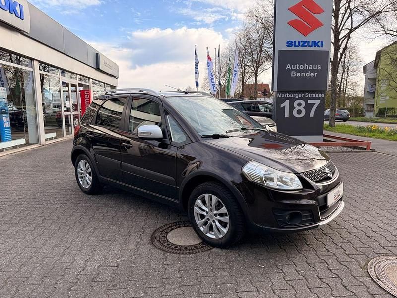 Gebraucht Suzuki SX4 Style 120 PS (88 kW) 2015 Braun SUV