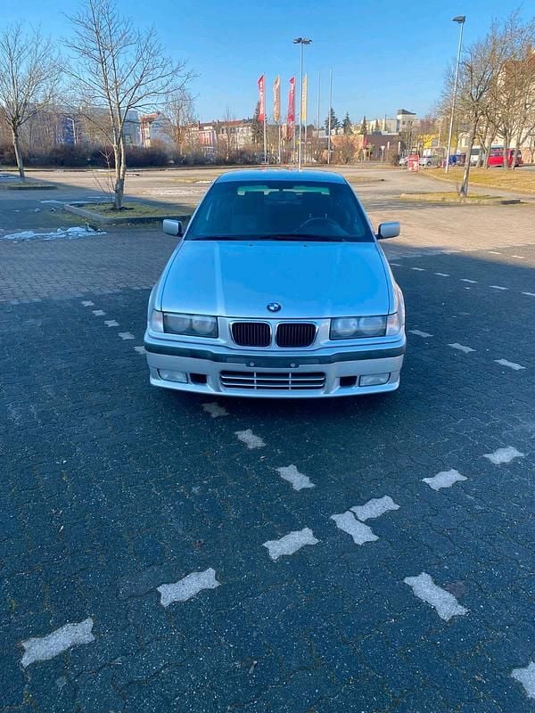 Gebraucht BMW 316 105 PS (77 kW) 2000 Silber Limousine