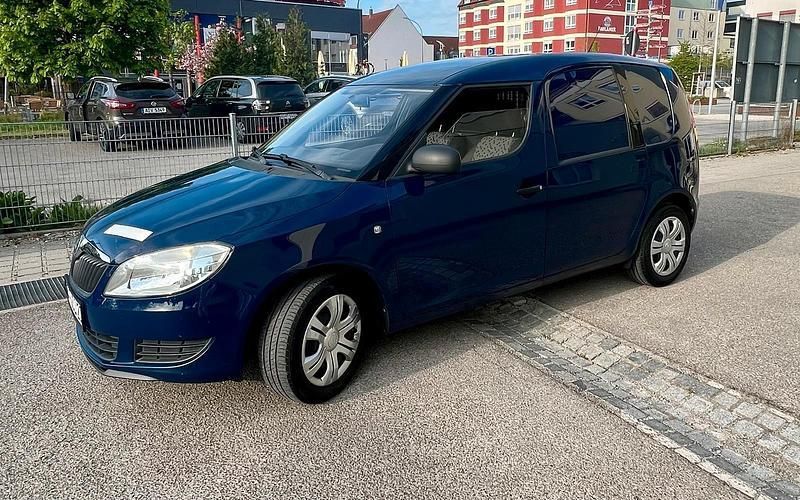 Blau Gebraucht 2011 Skoda Roomster Kombi | 4.099 € (Fairer Preis) - Bild 1/4