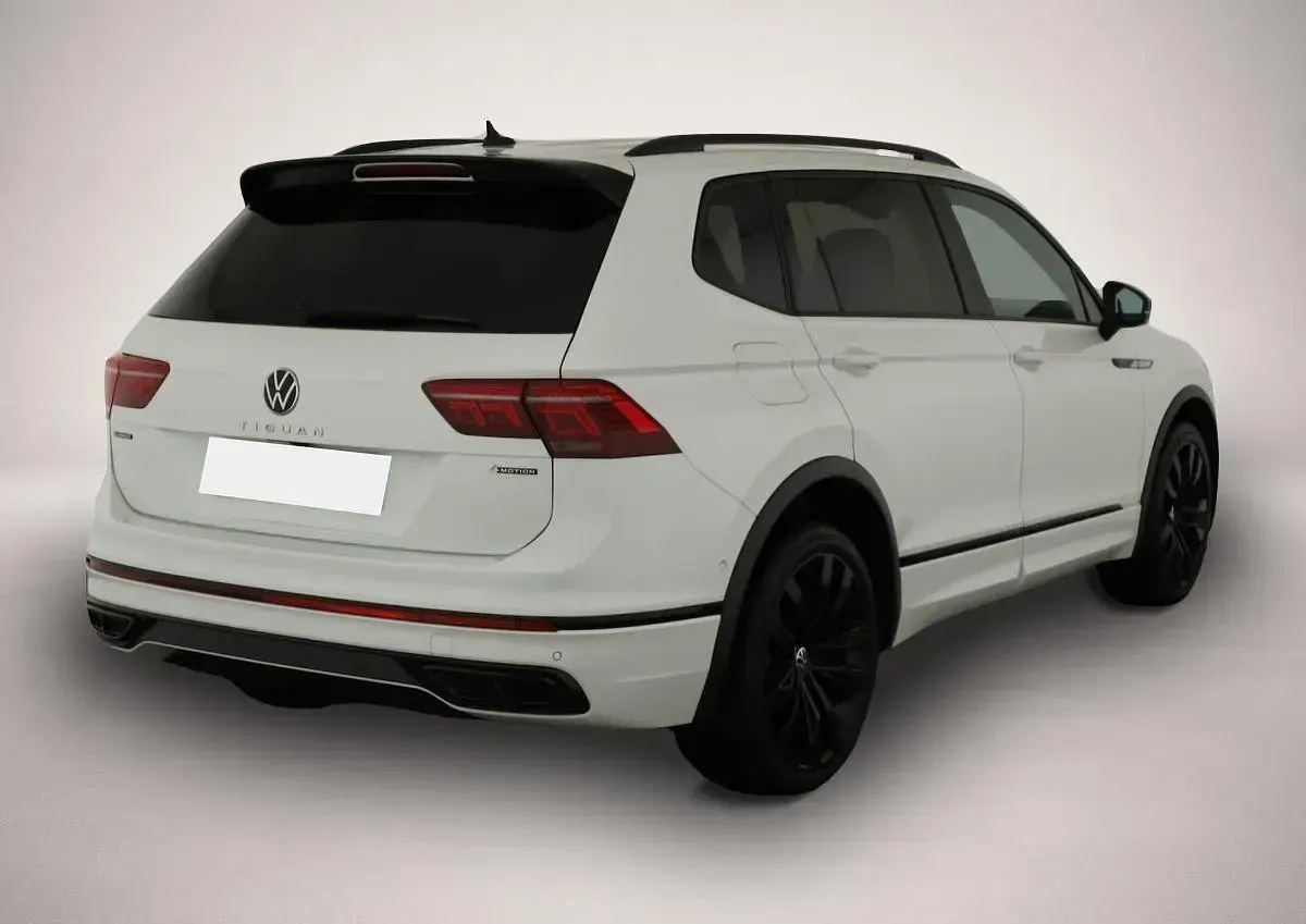 Gebraucht VW Tiguan Allspace R-line 190 PS (139 kW) 2023 Manufacturer SUV