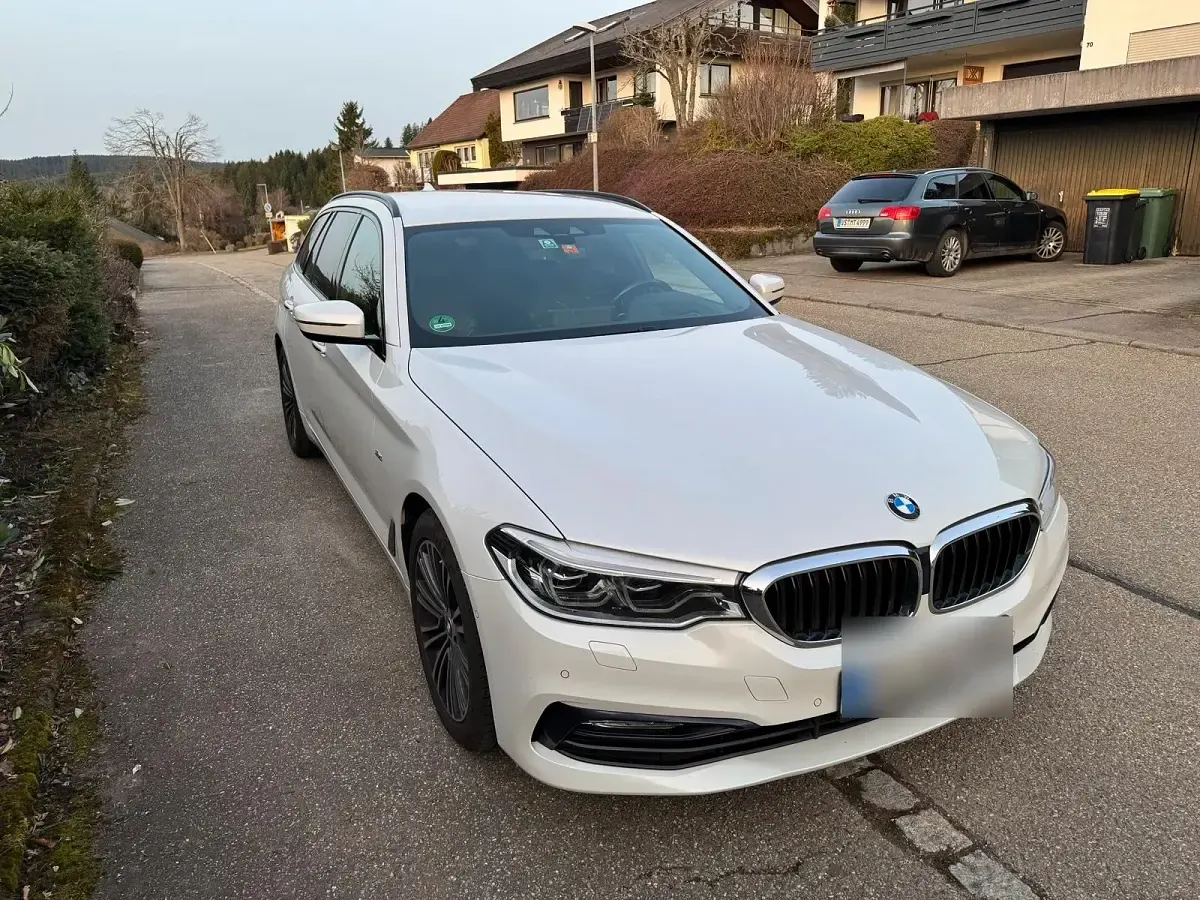Gebraucht BMW 540 320 PS (235 kW) 2018 Weiß Kombi