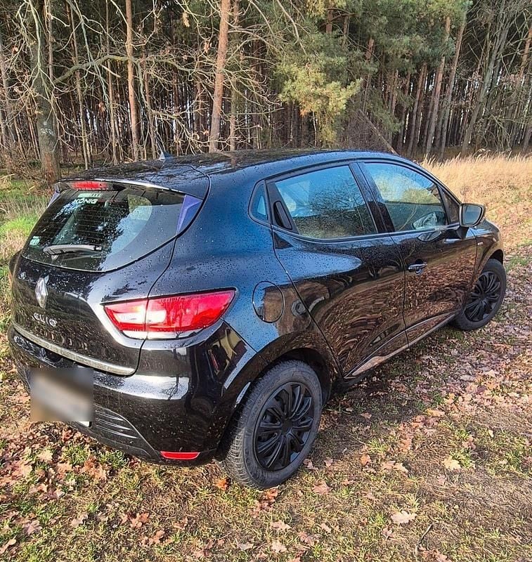 Schwarz Gebraucht 2016 Renault Clio IV LIMITED Kleinwagen | 5.500 € (Guter Preis) - Bild 1/4