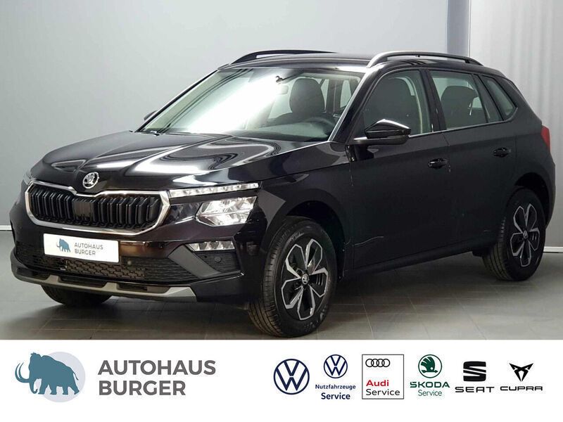 Black magic perleffekt (schwarz), perleffekt Gebraucht 2024 Skoda Kamiq Selection SUV | 32.980 € (Teuer) - Bild 1/4