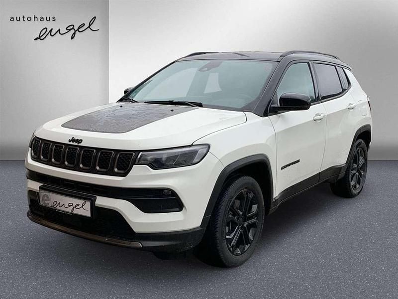 Alpine white / dach schwarz Gebraucht 2022 Jeep Compass SUV | 24.989 € (Guter Preis) - Bild 1/3