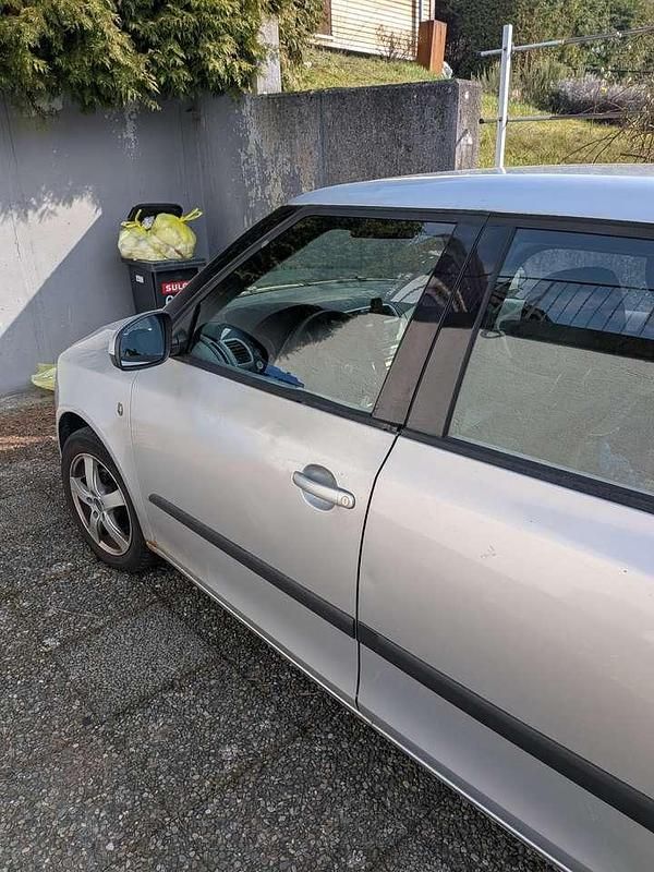 Gebraucht Skoda Fabia Ambiente 86 PS (63 kW) 2008 Grau Kleinwagen